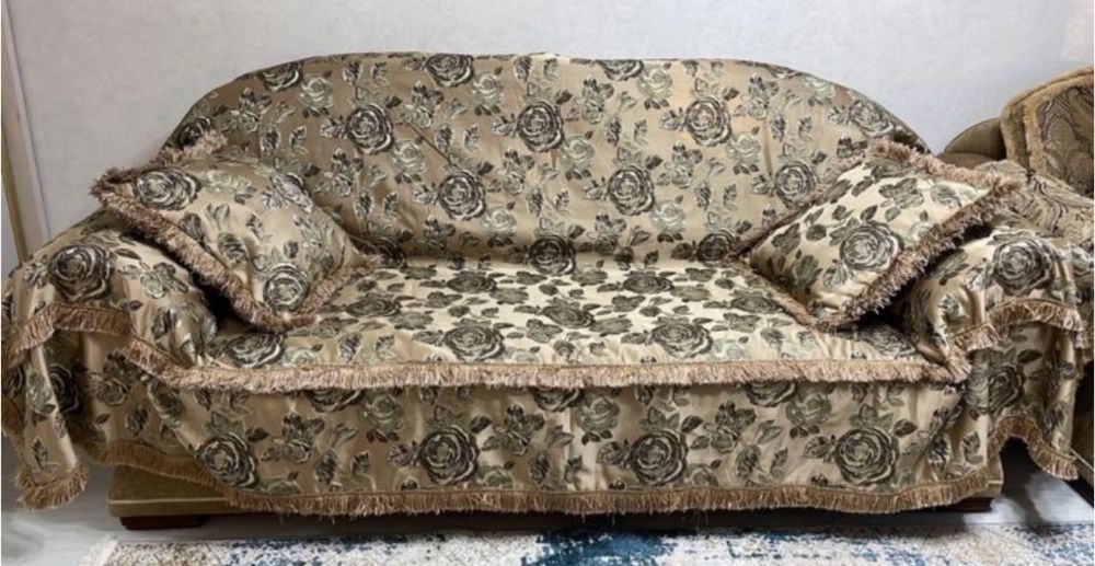 Чехол дивана и стульев