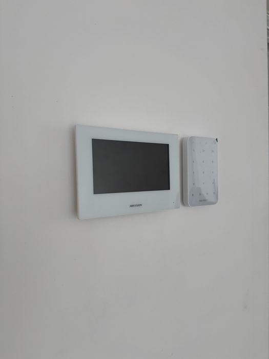 VINDEM si MONTAM : Sisteme supraveghere , alarme  , automatizari porti