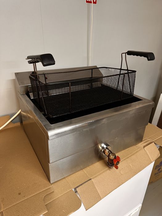 Friteuză profesională CombiSteel 30  – 6 kW – Olanda