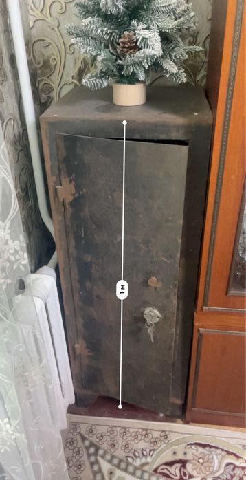 Сейф металлический