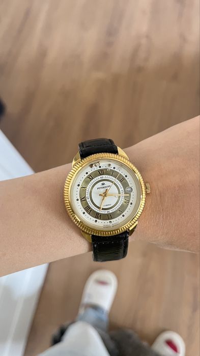 Винтажные часы Peterhoff