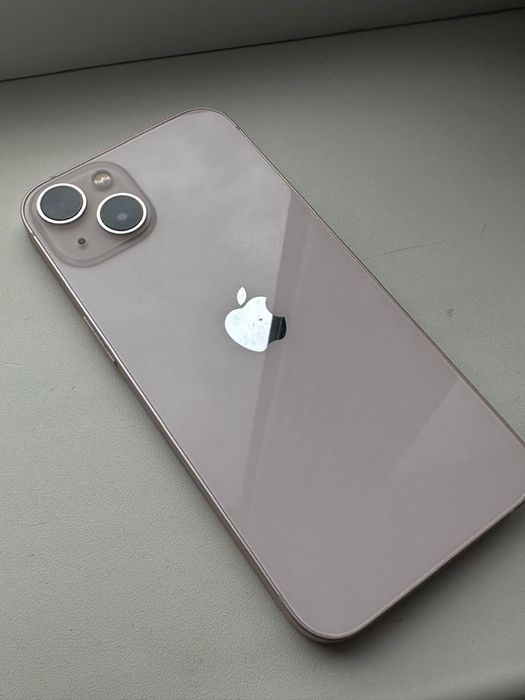 Продам Iphone 13 128ГБ
