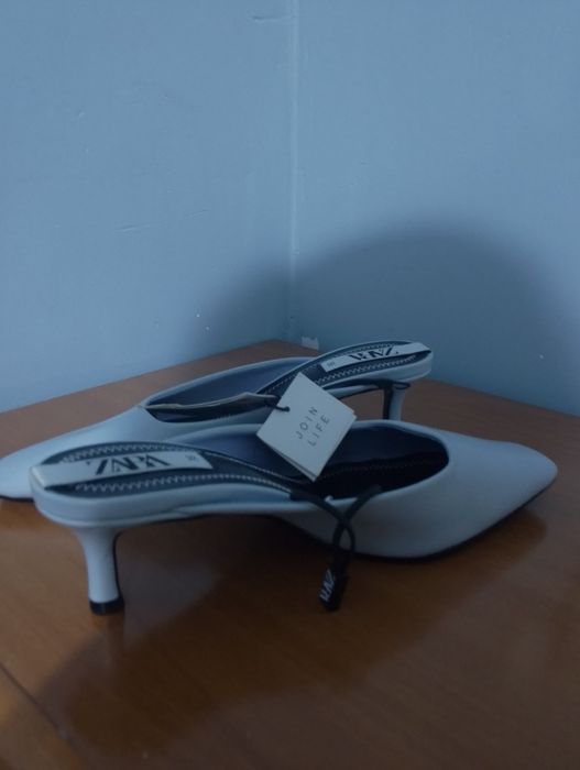 Мюли на каблуке от Zara