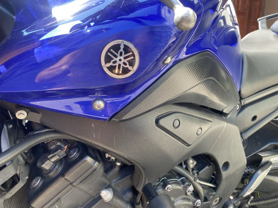 vanzare / schimb Yamaha fz8 2012