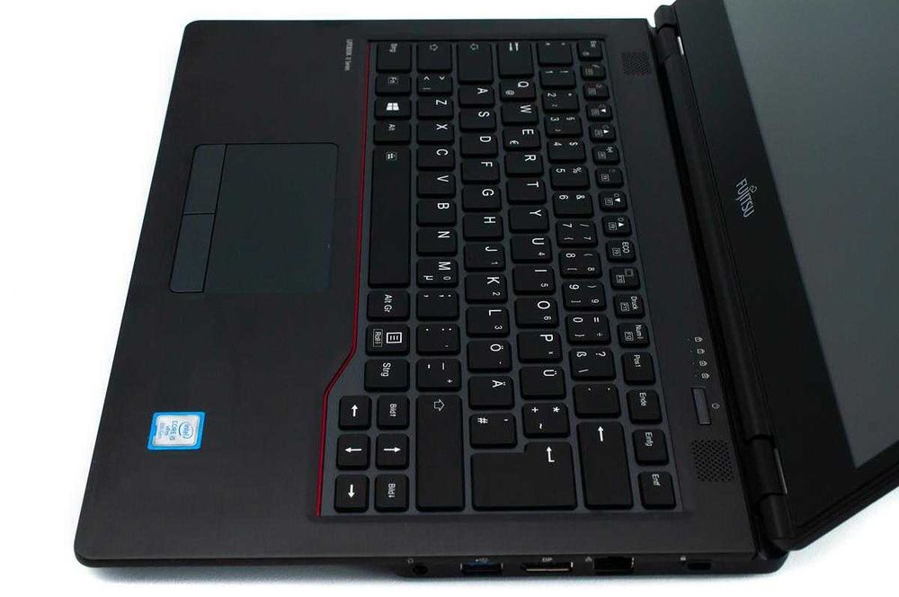 Промо: Лаптоп FUJITSU U748/14" Touch/i5-8350U/16GB/512GB SSD/Touch