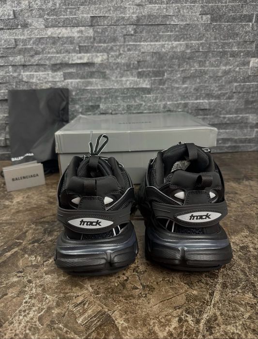 Balenciaga track negru