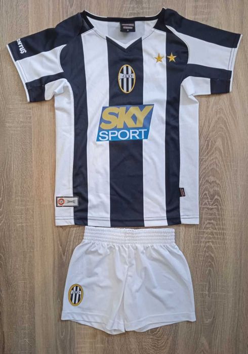 Детски екипи на отбори от 15лв. до 20лв., размери 116-176