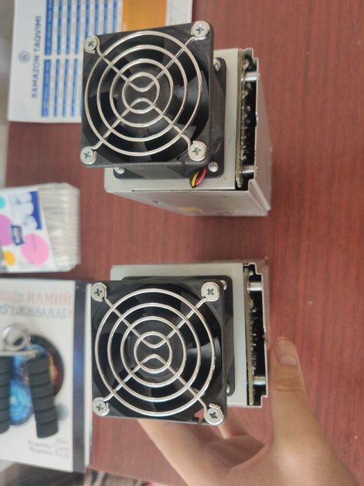 Серверные блок питание, 650 watt. Hipro. HP-R650FF3. 2x - штука есть