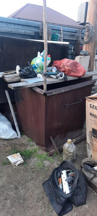 Продам мусорный бак