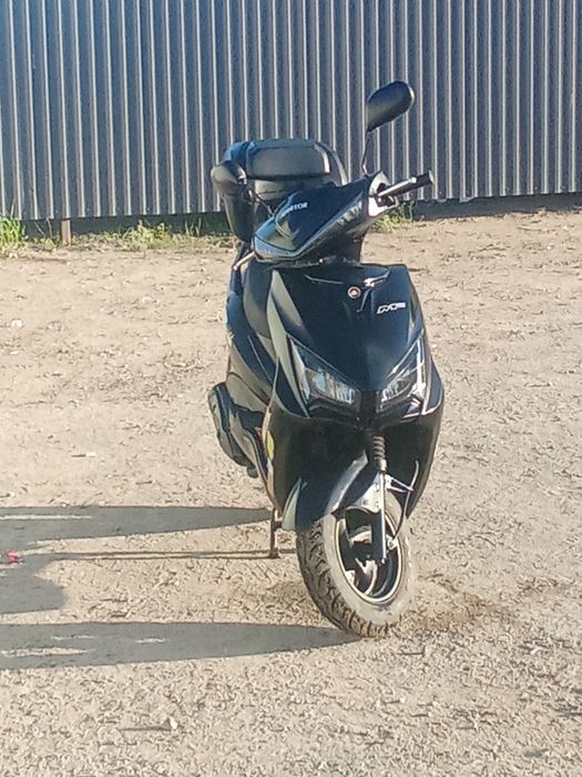 Продам скутер м10