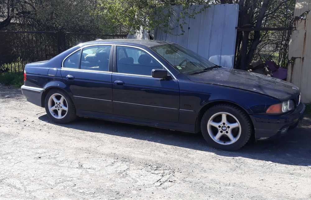 BMW 520i e39 m52b20tu на части
