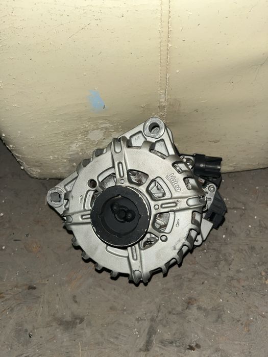 Alternator valeo citroen C4 ll  2014