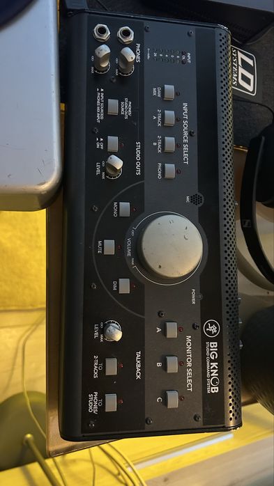Mackie big knob  Studio command - Controller Monitoare Studio
