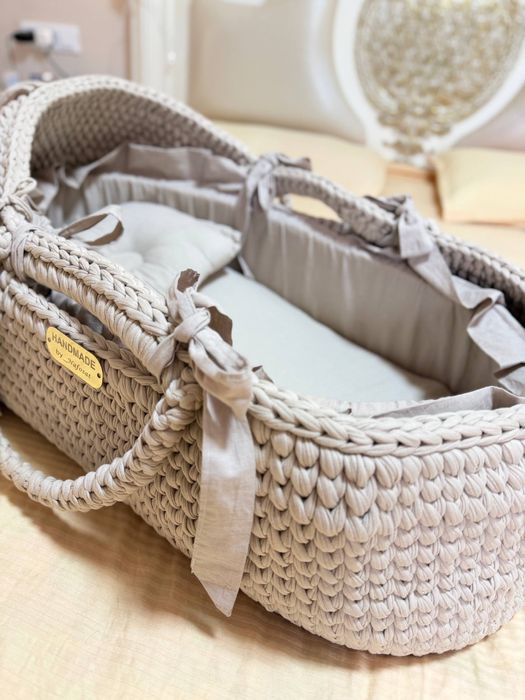 Корзина для новорожденных (ручная работа)