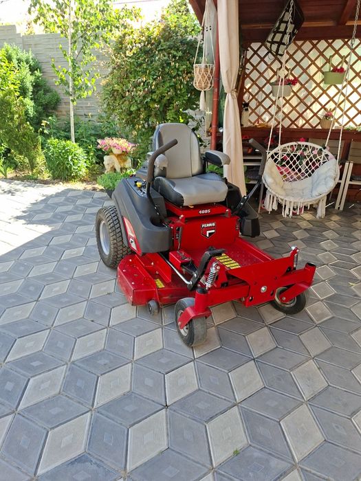 Tractoras Gazon 2024 Ferris 400S USA