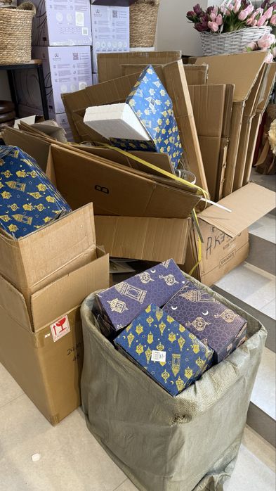 Тегін көлемді таза коробкалар