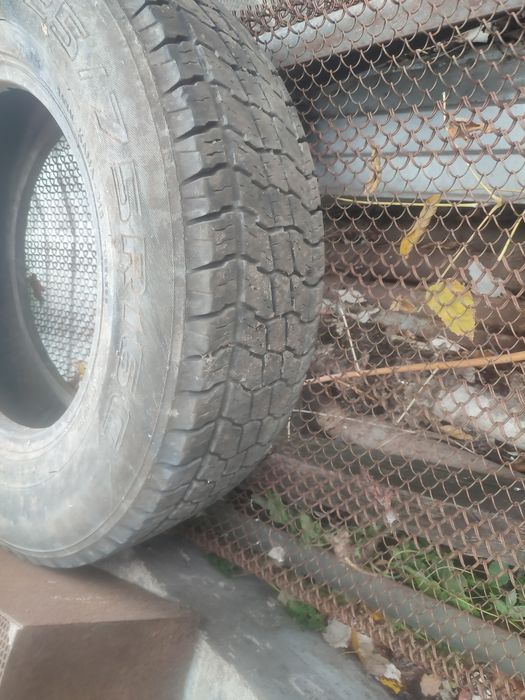 Продам резину б/у 225/75 R16C