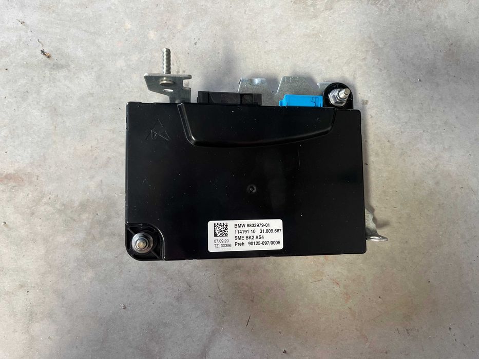 Bmw 330e/530e Battery Box 8833979  x3 G01