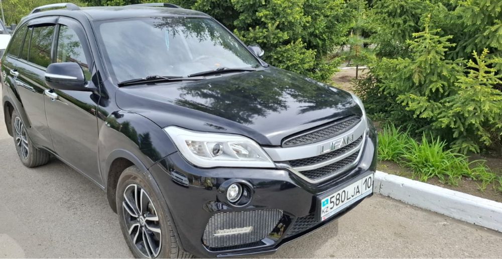 Продам машигу кроссовер Lifan X 60