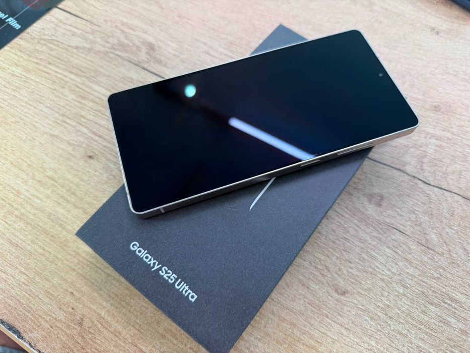 Samsung Galaxy S25 Ultra 512GB Titanium Black Full Box Factură Garanție 24 Luni BuyBack
