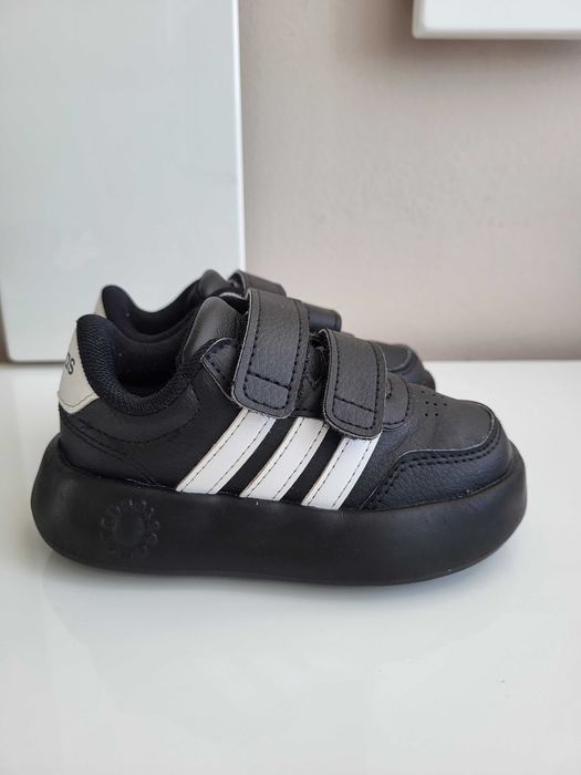 Детски маратонки adidas 23 номер