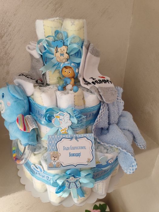 Торта от памперси PAMPERS PREMIUM CARE 2