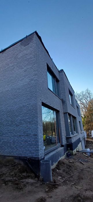 Execut lucrări cu caramidă aparentă