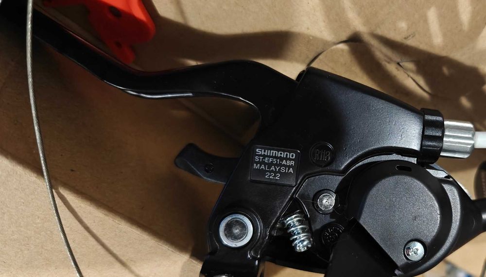 Команди Shimano Комплект лява и дясна + жила, спирачни апарати