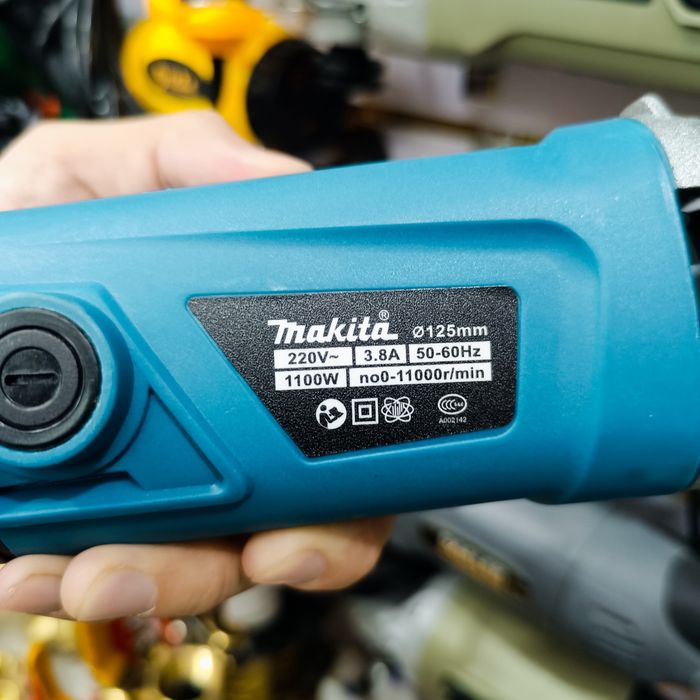 Болгарка MAKITA 125 мм