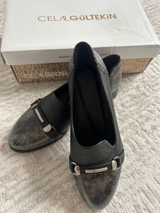 Продам новые туфли