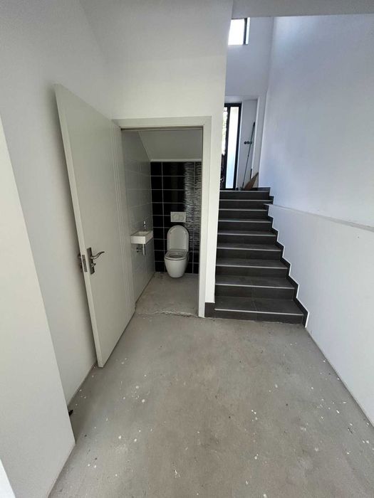 Продава се Къща в Попово - 170 кв.м за 1059 €/кв.м - Снимка #2