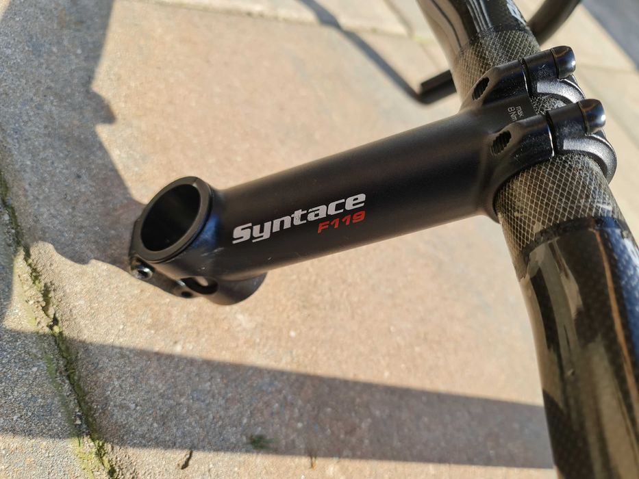 Tija sa carbon P6 + ghidon Racelite2 + pipă F119