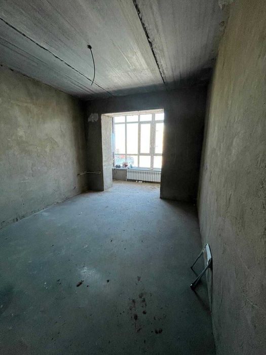 Продам 2 комнатную на Батысе