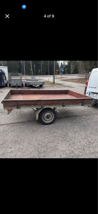 Remorcă cu sistem frânare, incarcatura 520 kg