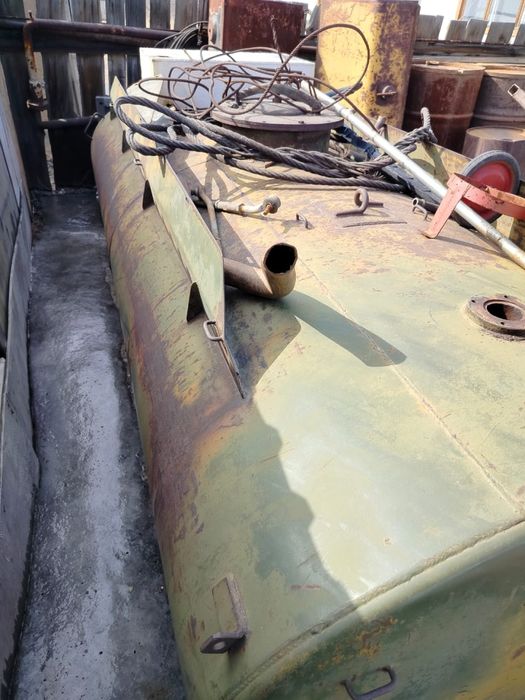 Продам сестерну 3,5 куба