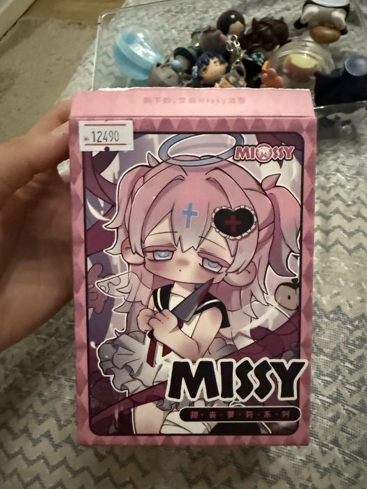 продаю фигурки Missy