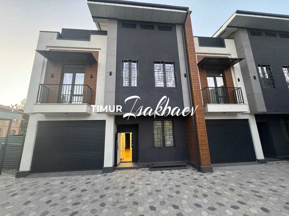 Продам Новый ЕвроДом ул.Циолковская 2 сотки 430 м2