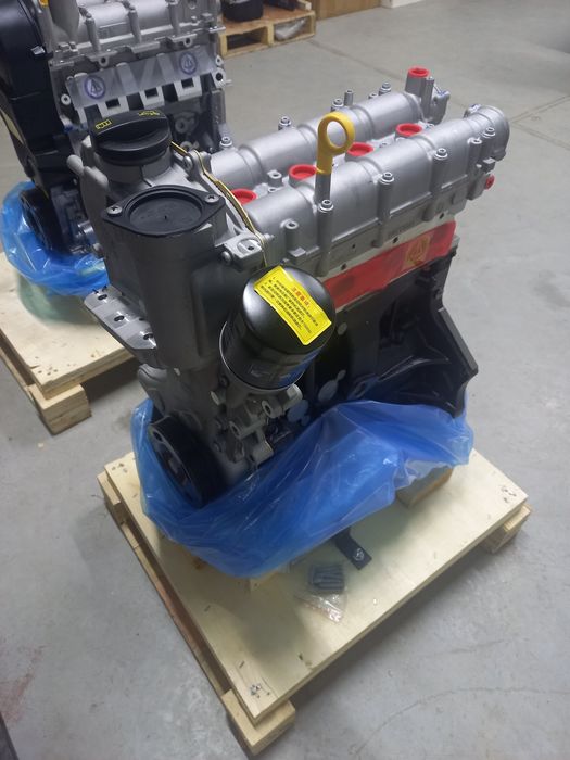 Двигатель Volkswagen Polo Skoda Octavia 1.6 CFNA Мотор Шкода Октавия