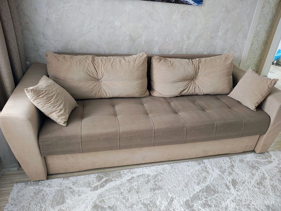 Диван в хорошем состоянии