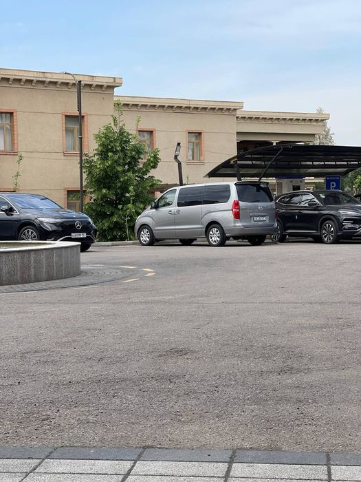 Hyundai Grand Starex 2012