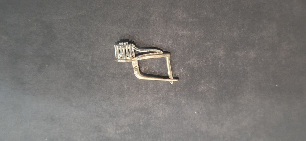 Серьга с брилиантами