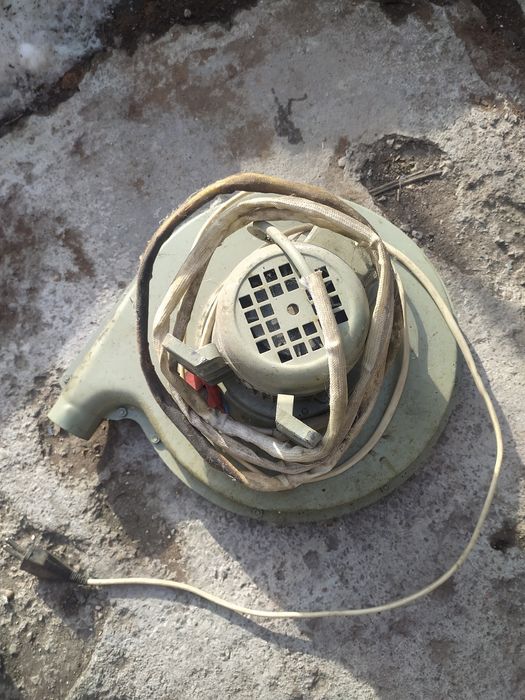 Продам вытяжку. Ракушку .