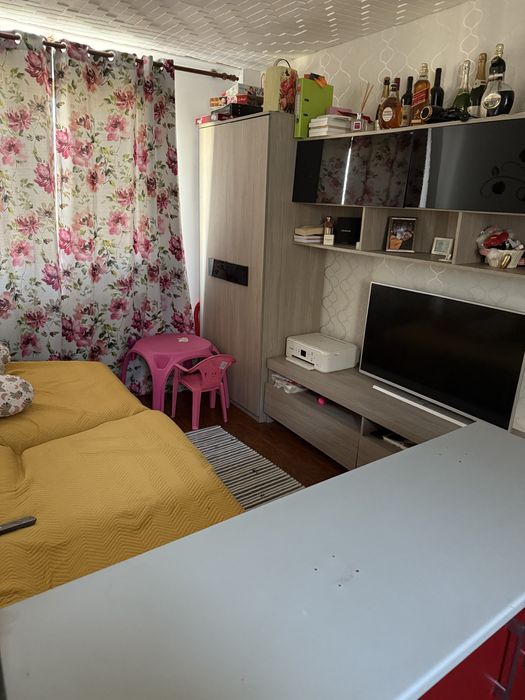 Apartament de vanzare ,zona Lujerului