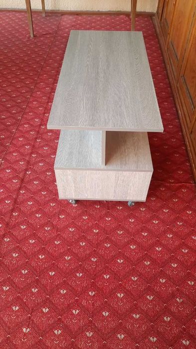 Jurnalniy stol yengi yasalgan