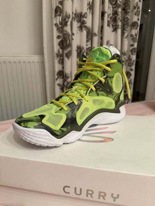 adidasi under armour curry spawn flotro