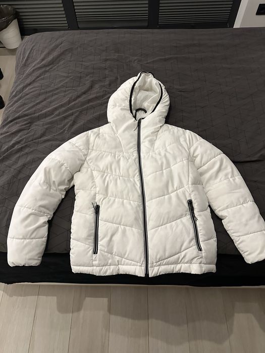 Бяло Яке - LCWaikiki