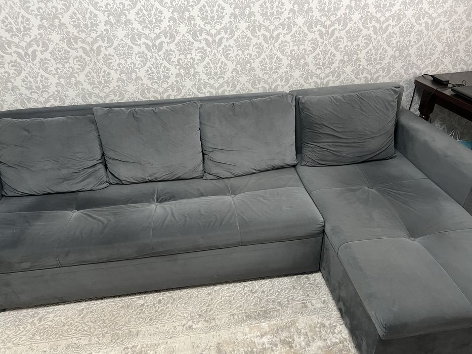 Продам диван угловой