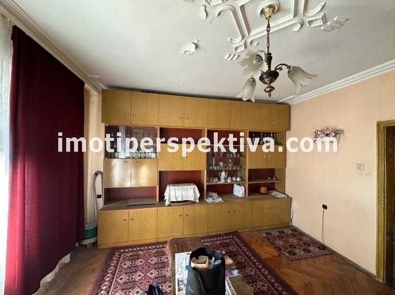 реф.9196 Четири отделни стаи, реална квадратура-м-н Слънчеви лъчи!