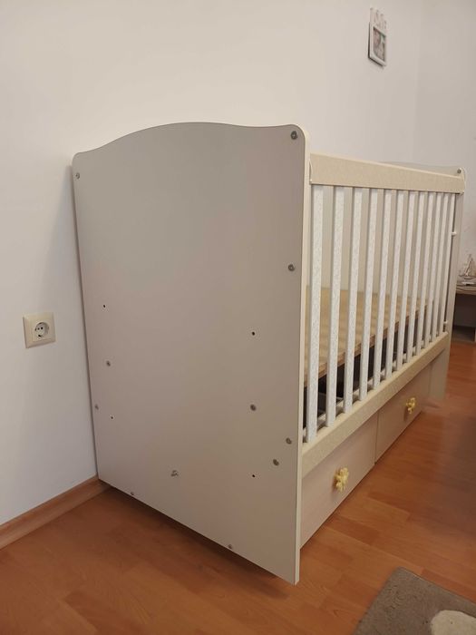 Детско креватче с опция люлка