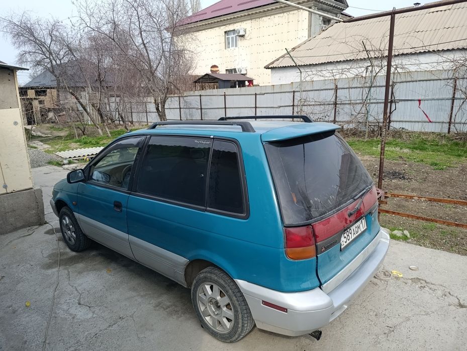 Mitsubishi space runner